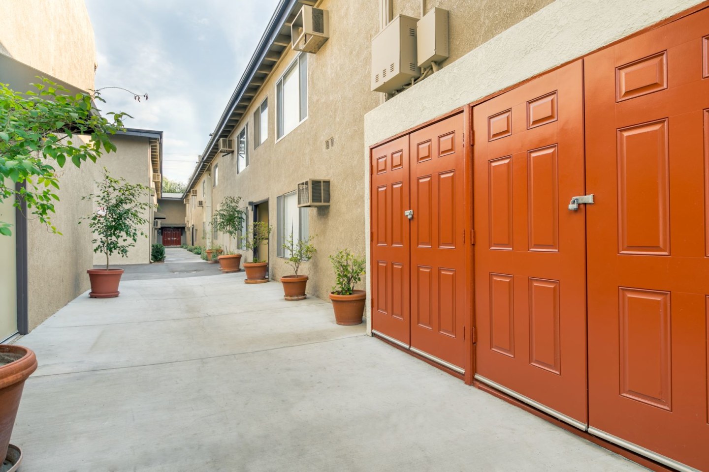 Parthenia Terrace Apartments Image 40