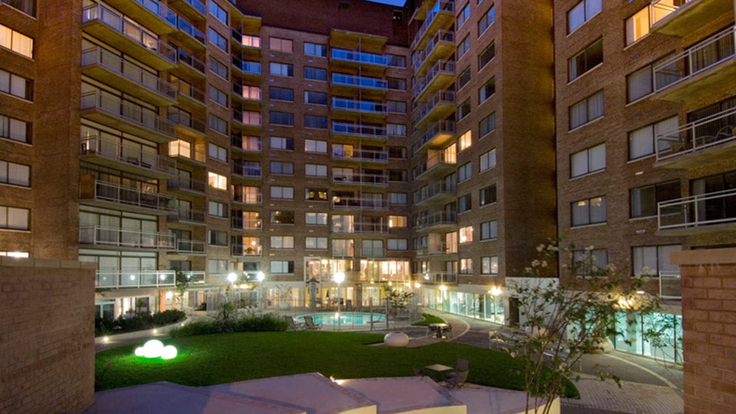 The Flats at Dupont Circle Image 4