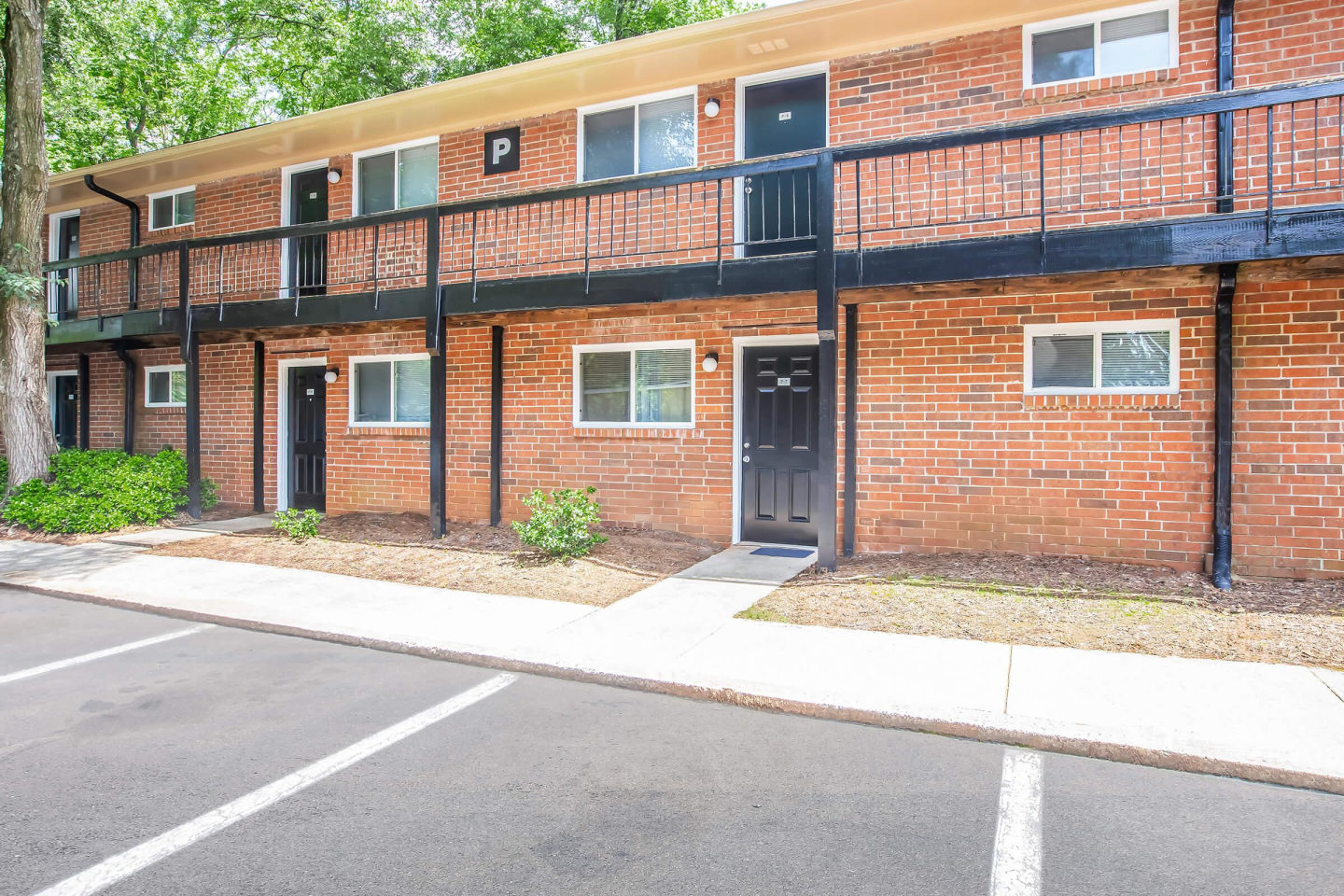 Belmont Crossing Image 15