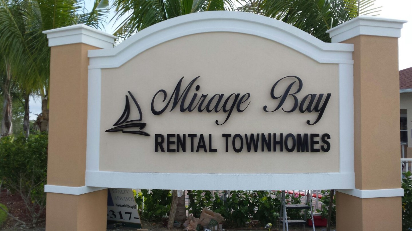 Mirage Bay Rental Townhomes Image 2