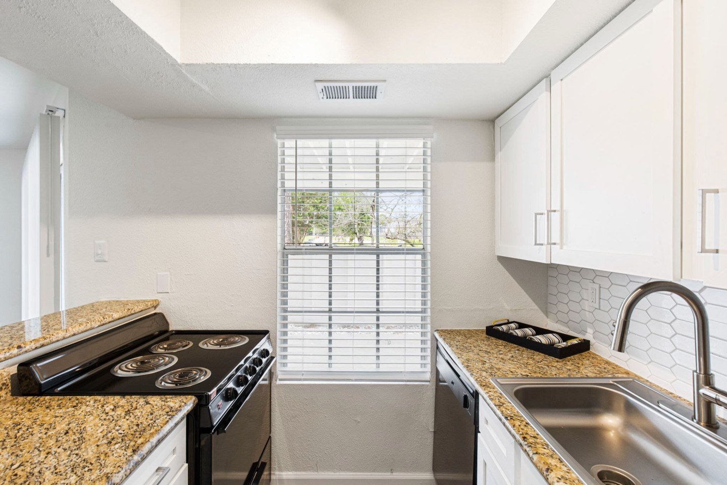 LXMI Westchase West Image 35