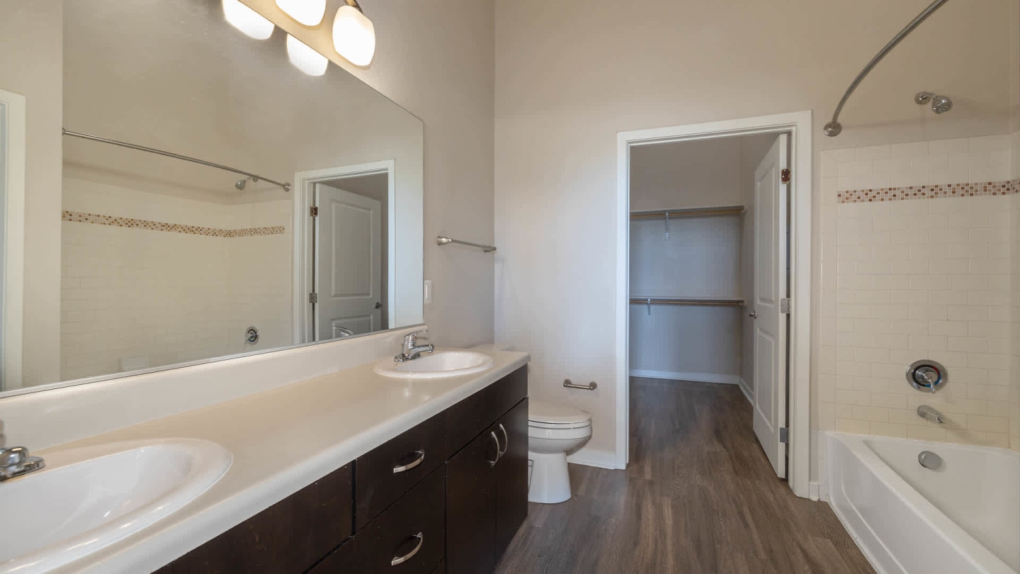 Arbour Square Apartment Image 31