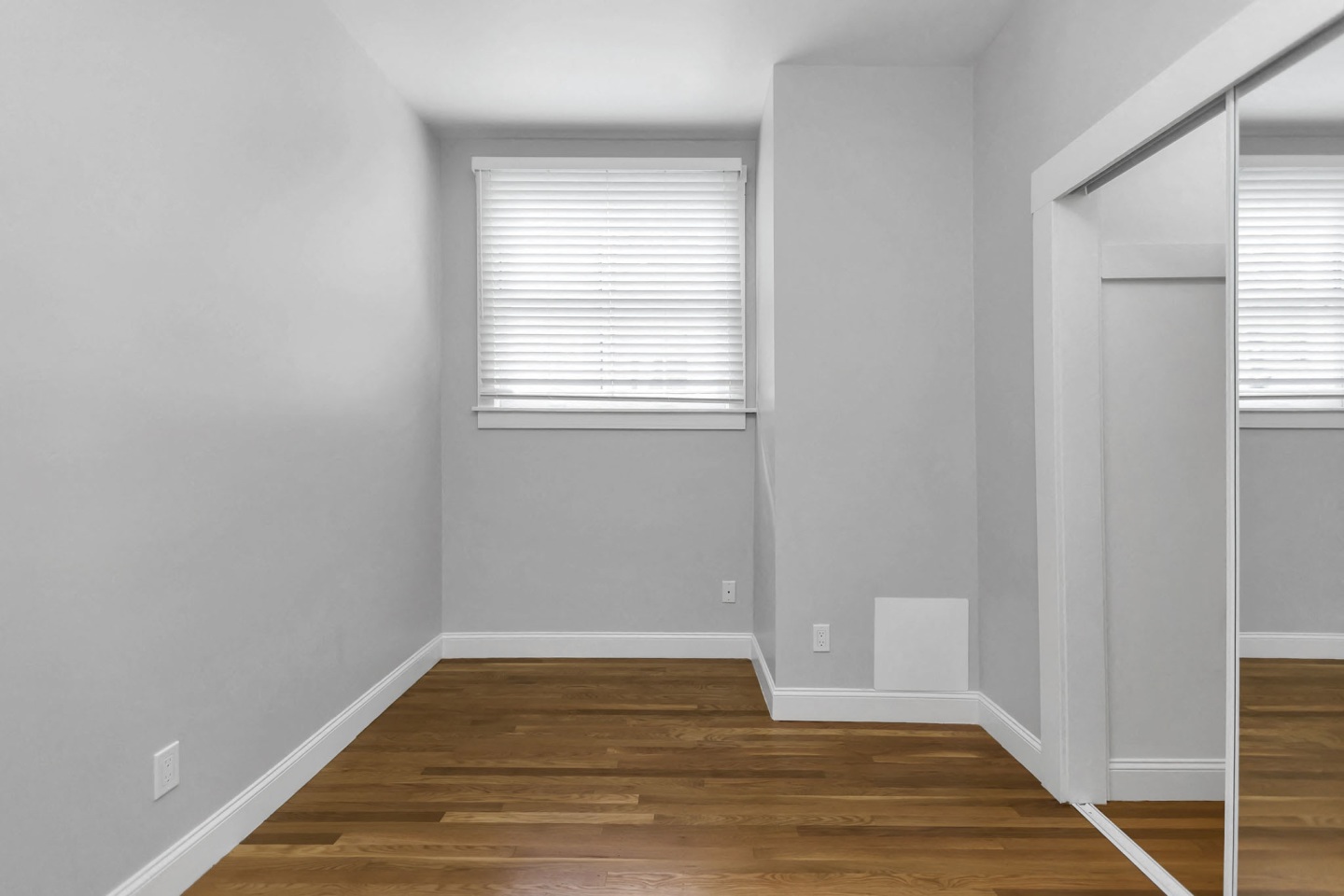 1675 Clay Street Image 16
