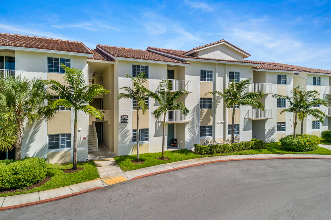 Legacy at Davie Image 14