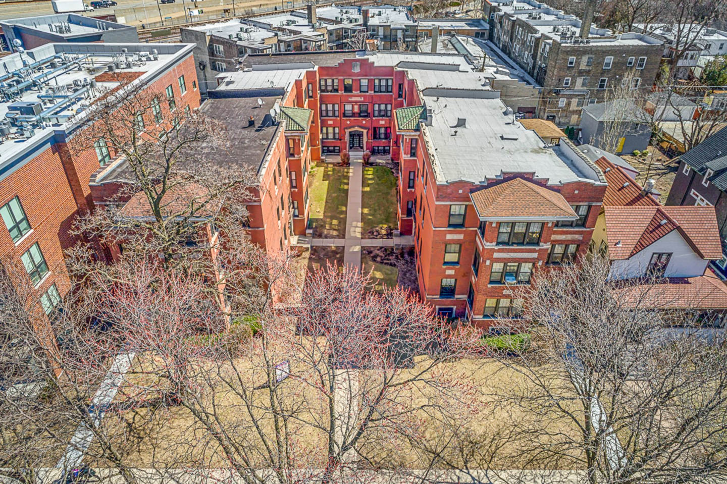 3925-33 N Keeler Image 3