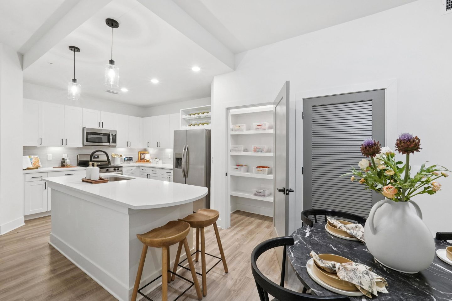 Linz Bayview Apartments Image 2