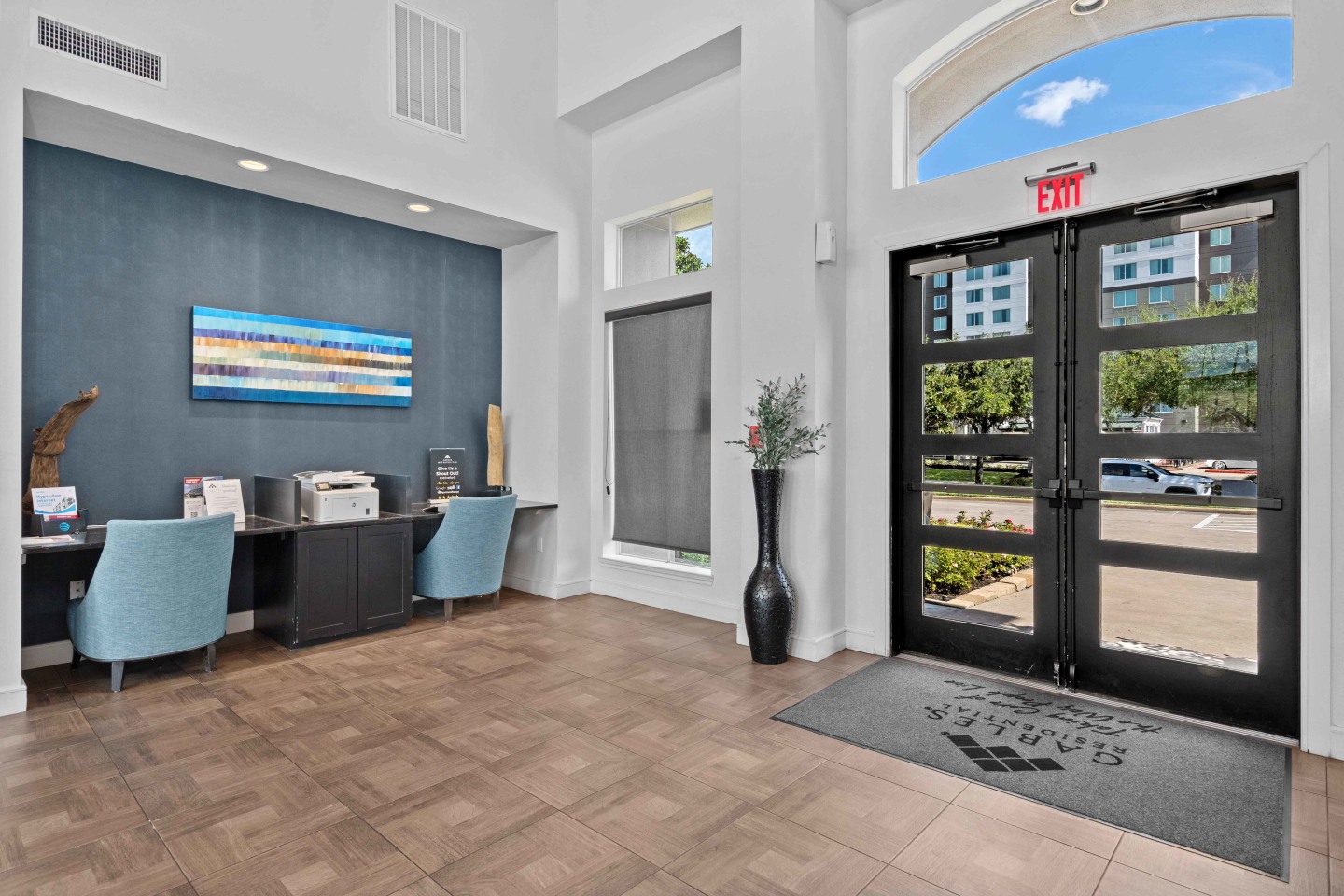 Gables Metropolitan Uptown Image 9