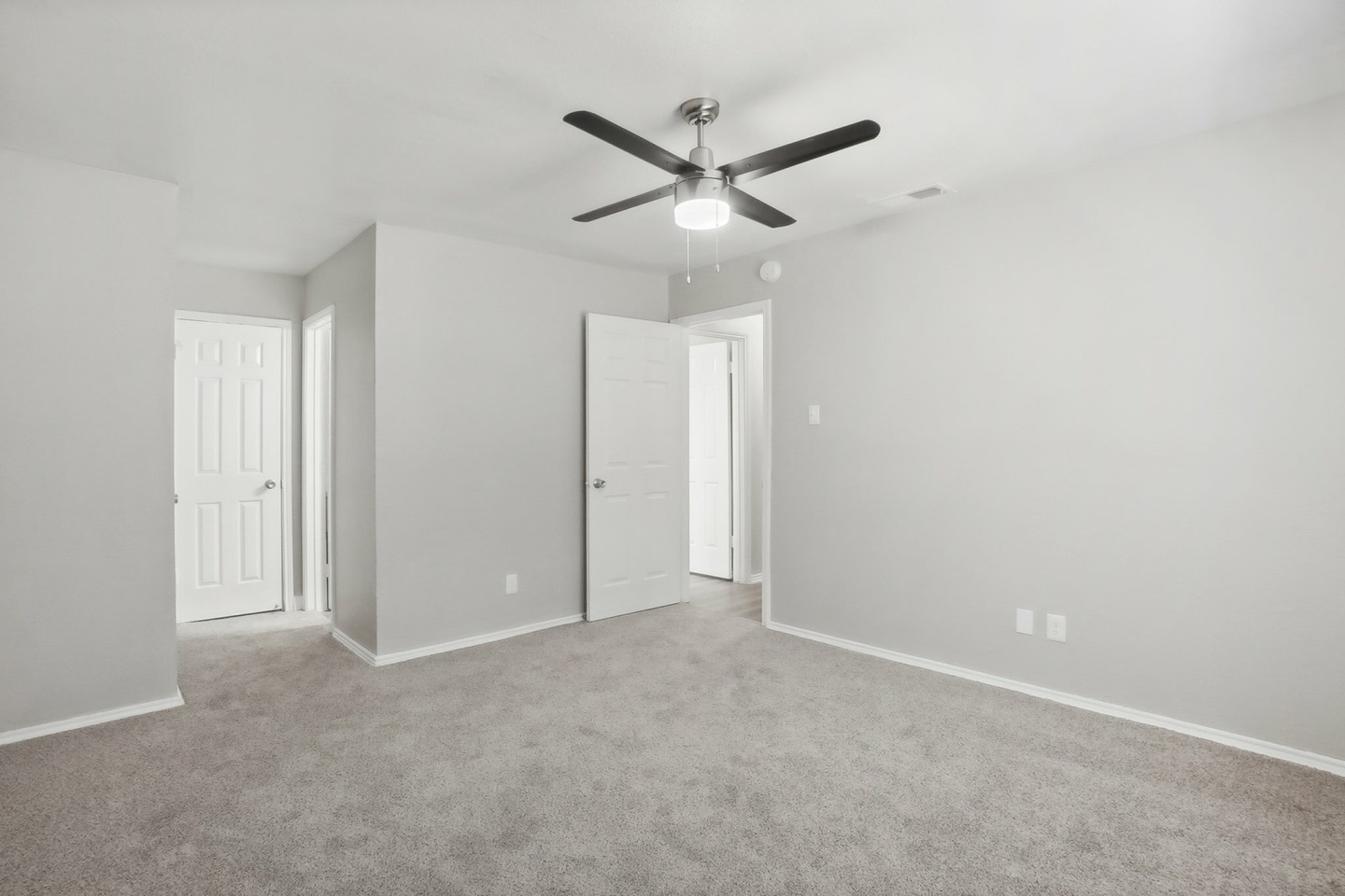 Avalon Villas Image 17