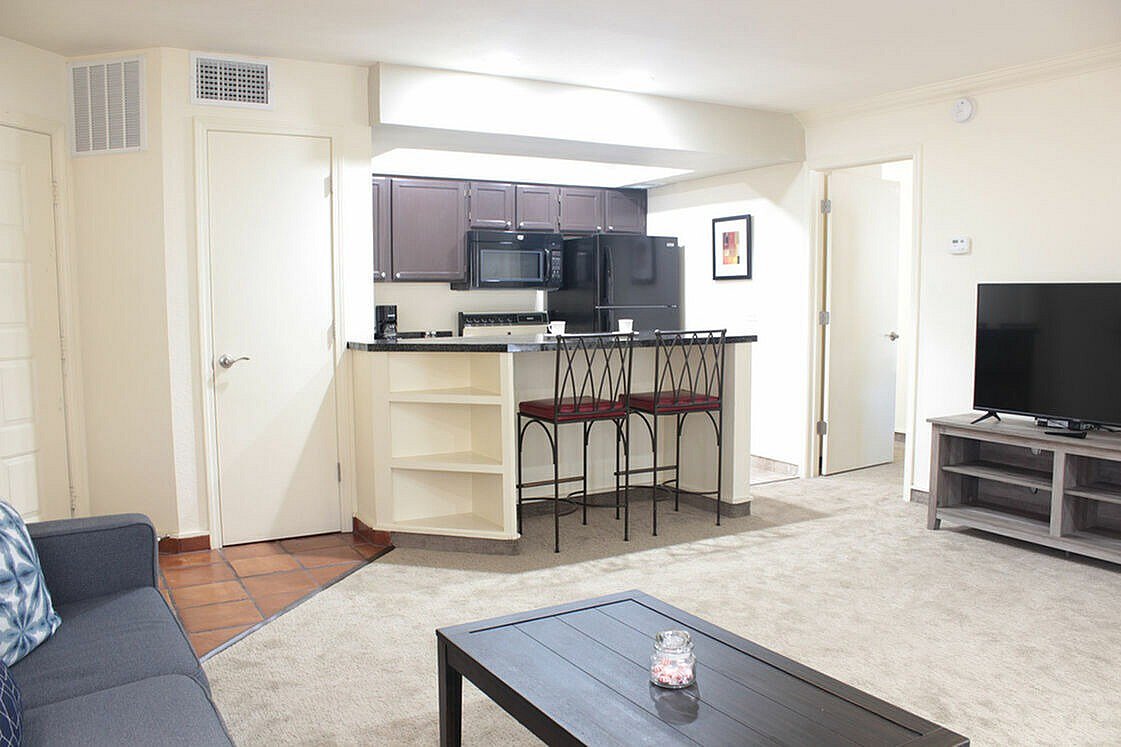 21 Rock Apartments Image 17