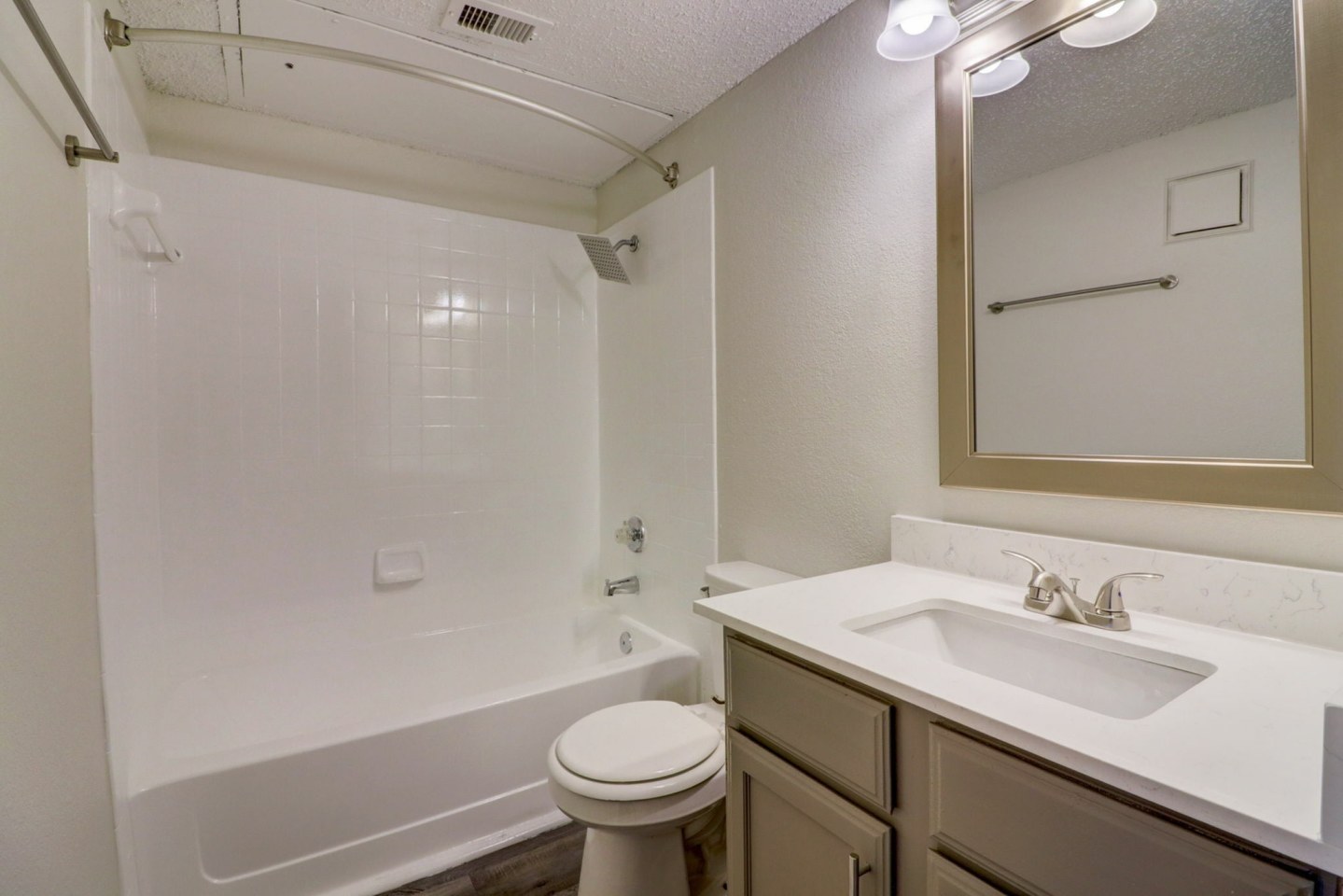 Lakeland Image 12