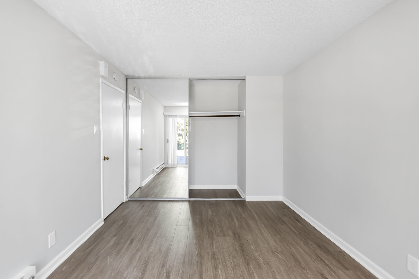 3440 20th St Image 16