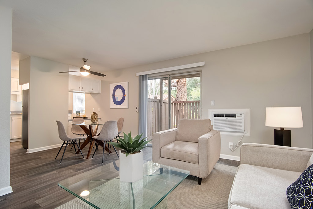St. Charles Oaks Apartments Image 31