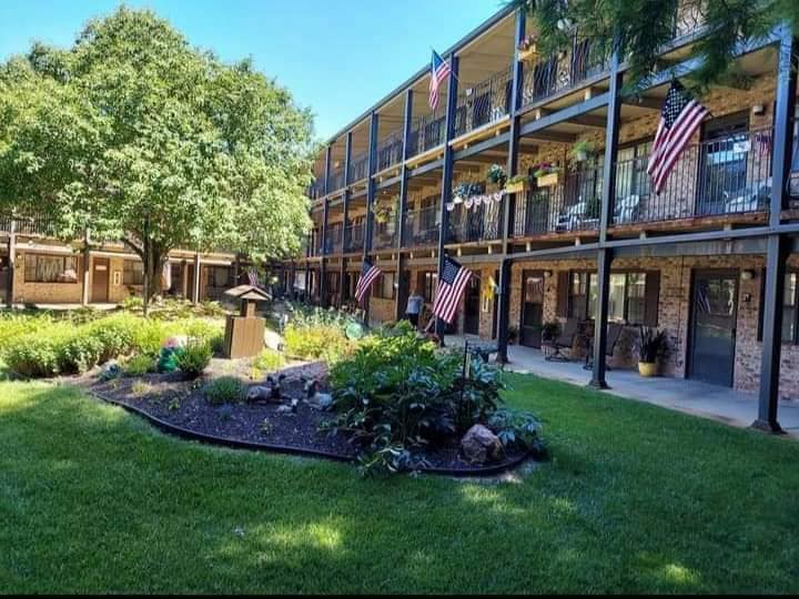 Maple Gardens Village Image 4