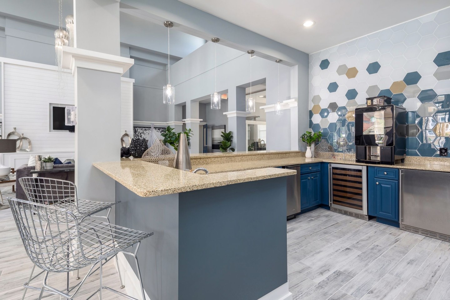 Luxe at 1820 Image 8