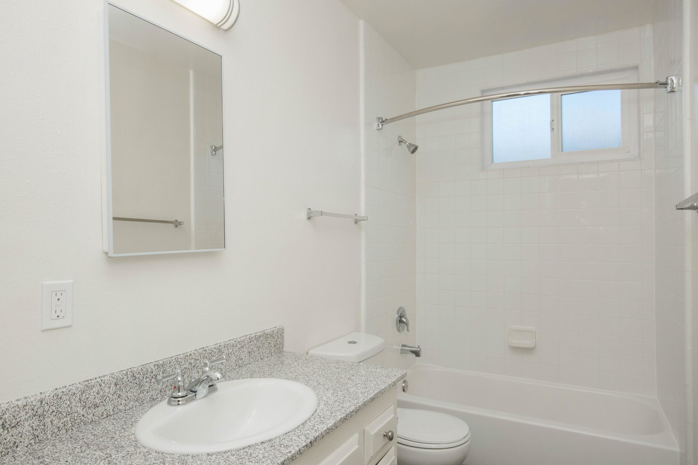 Casa Madrid Apartment Homes Image 16