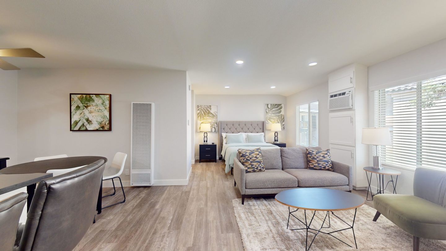 Charter Oaks Image 34