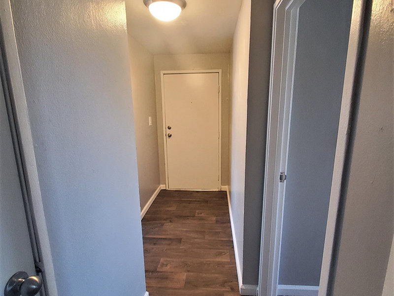 Riviera Apartments Image 16
