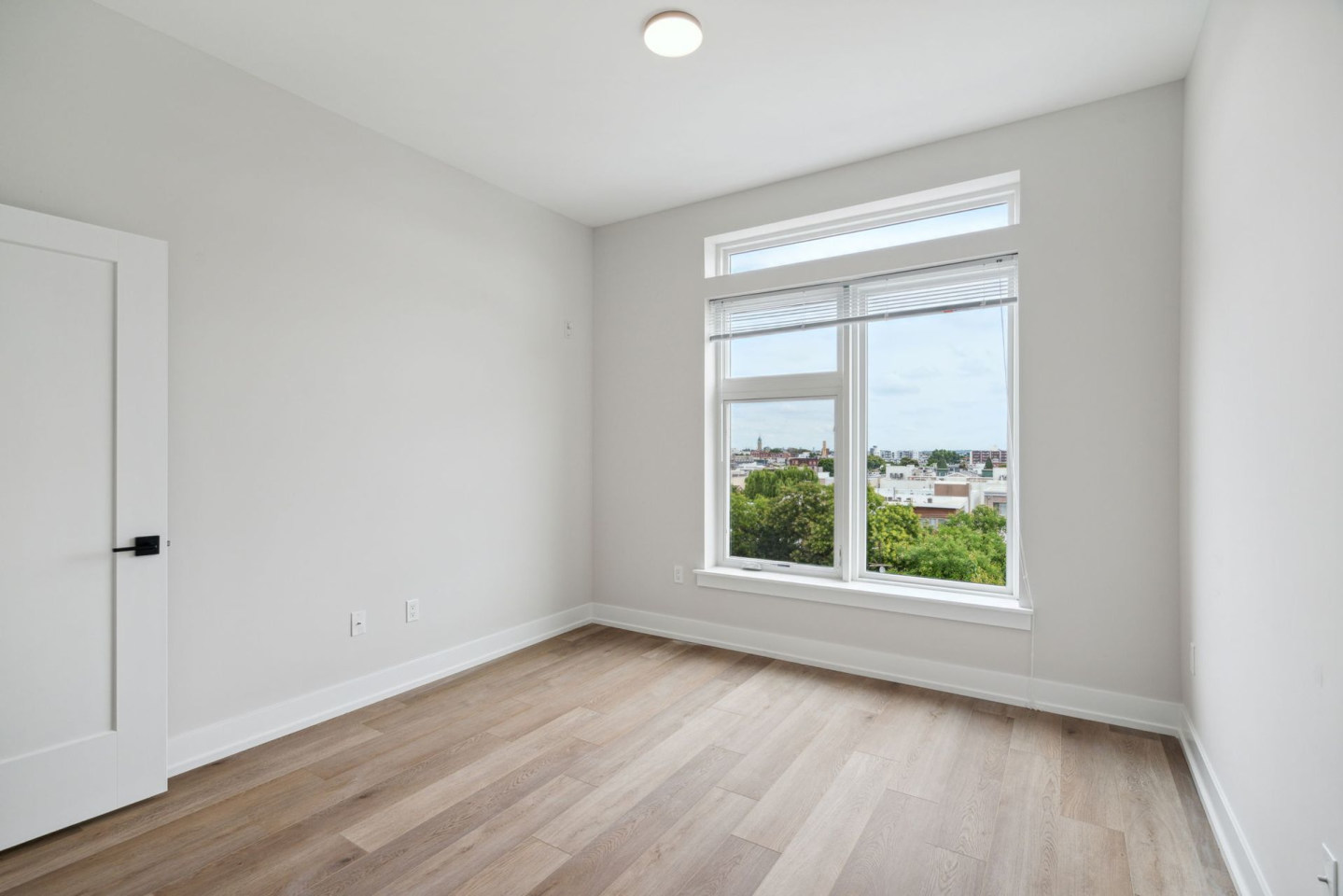 720 Thompson Street Image 74