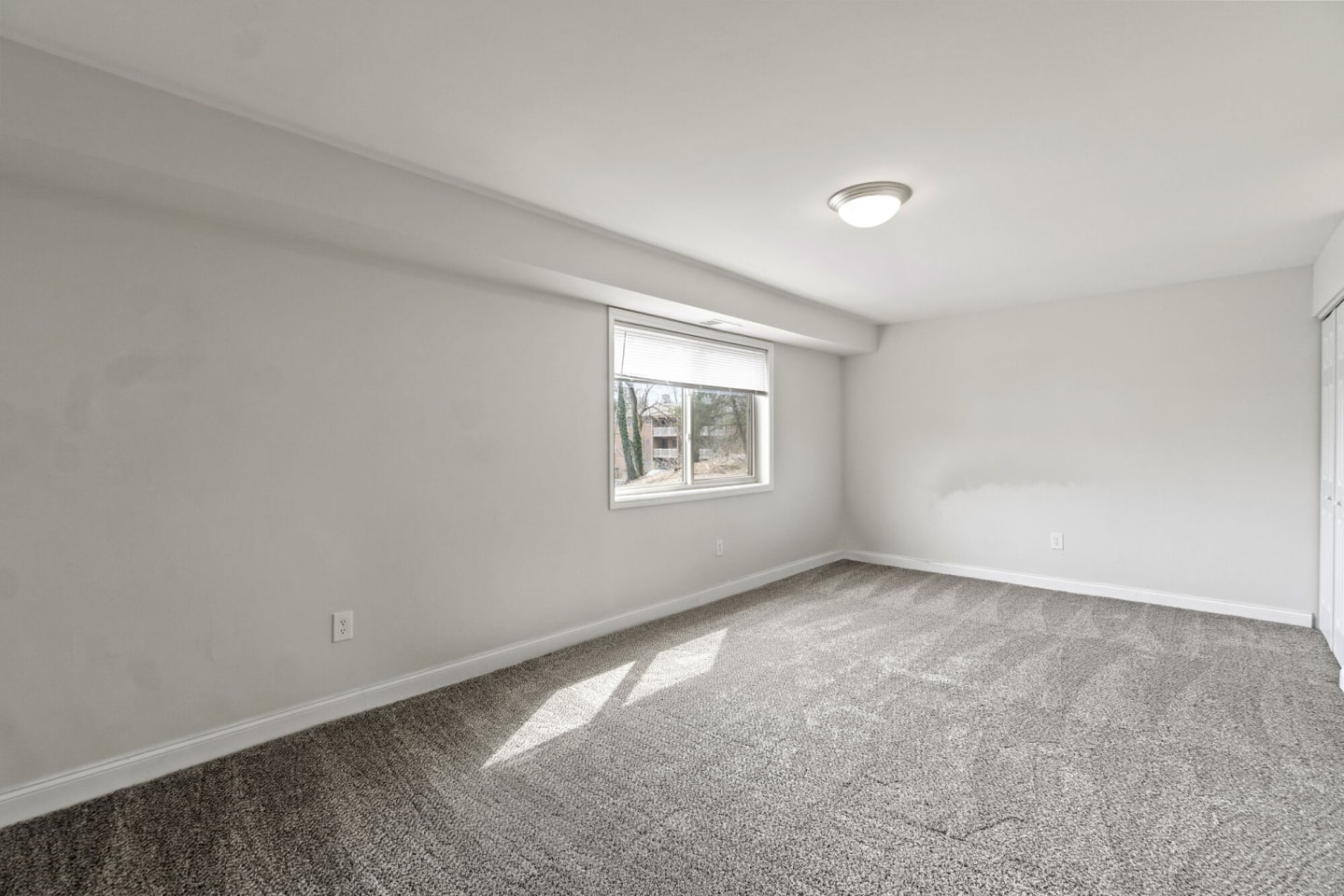 Chesapeake Landing Image 21