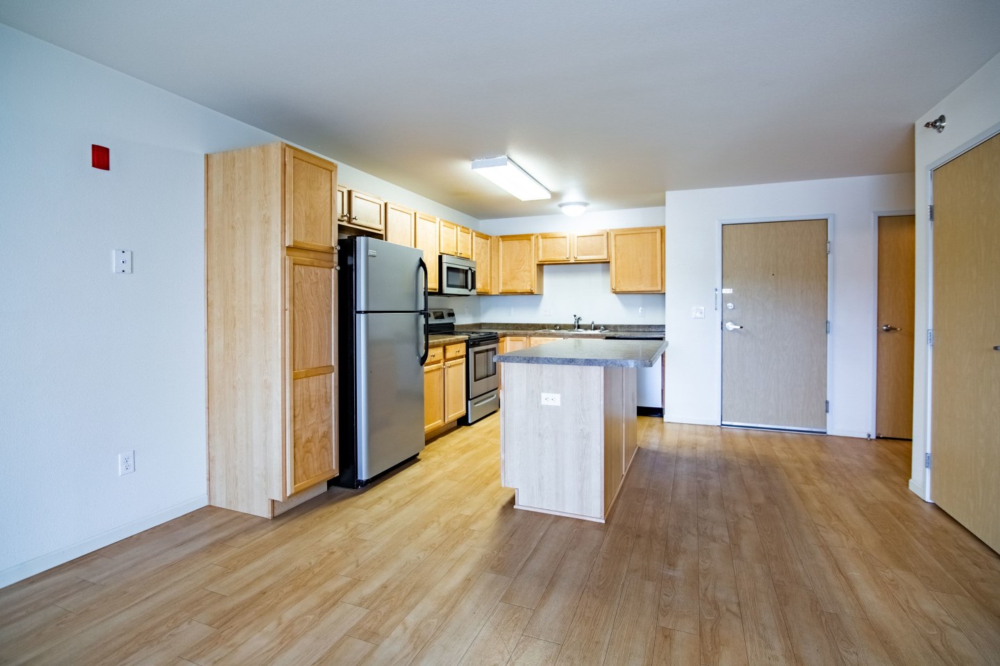 Collins Place Apartments Image 7