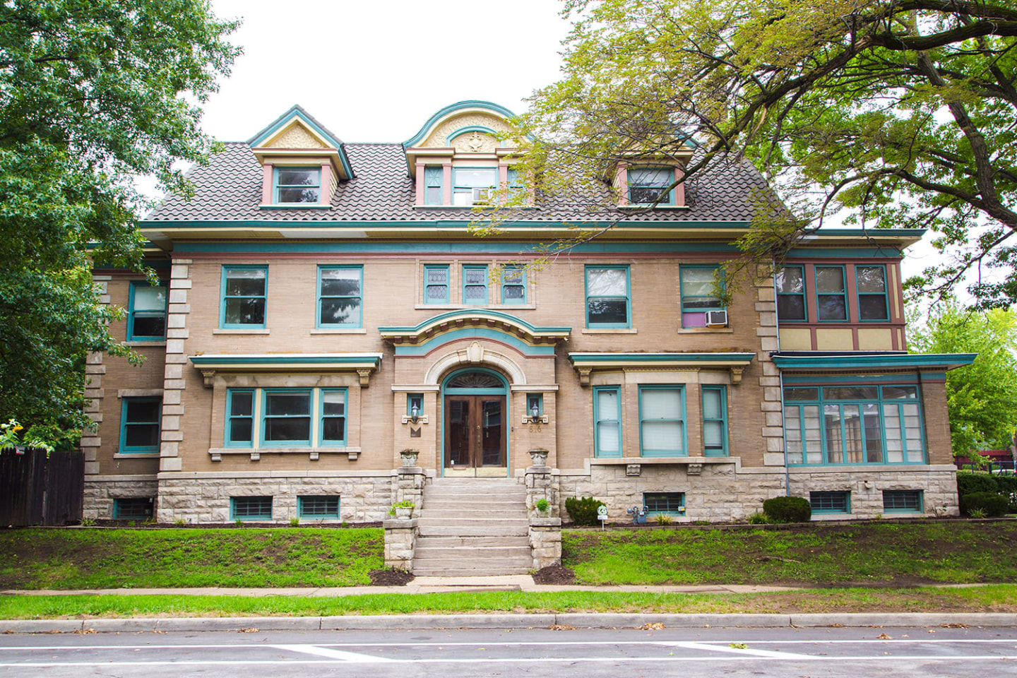 Victorian House Image 2