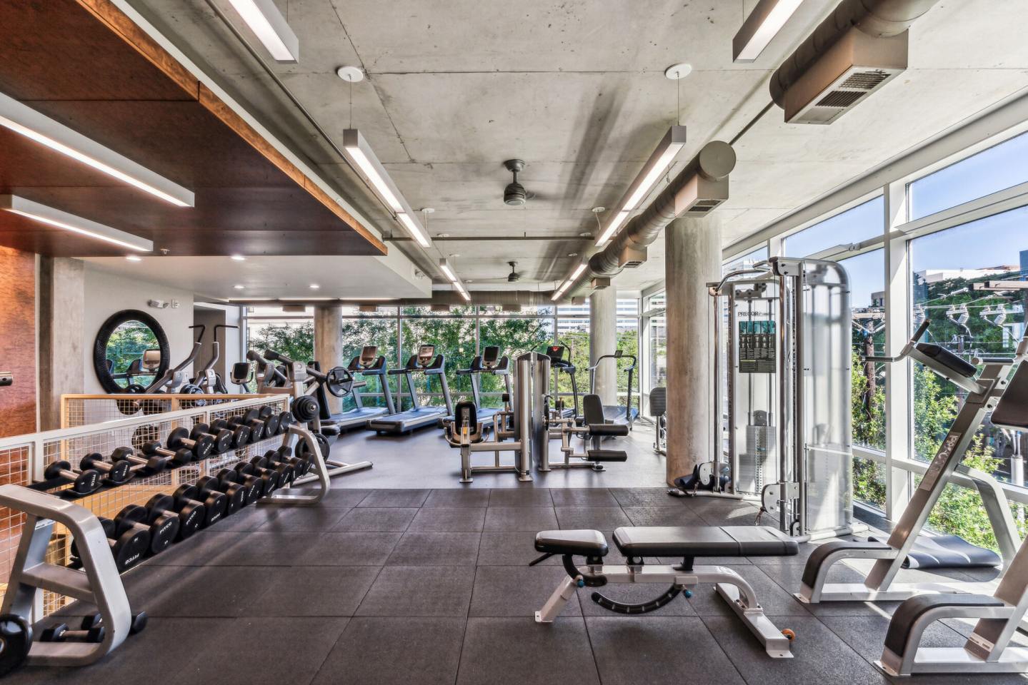 Gallery at Turtle Creek Image 32