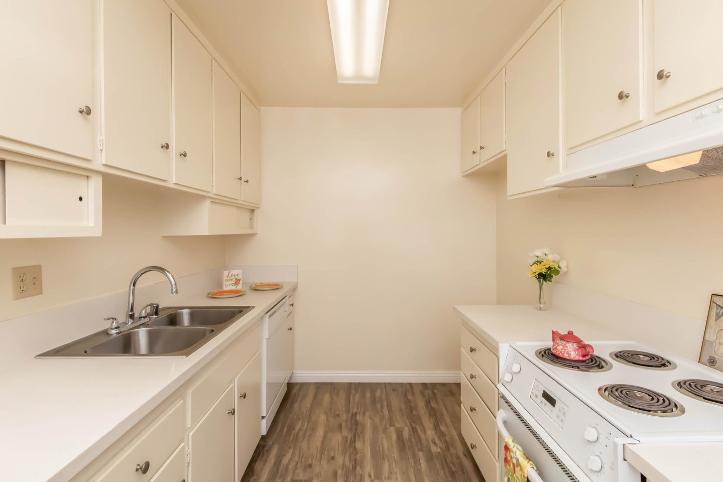 Ocean West Apartments Image 31