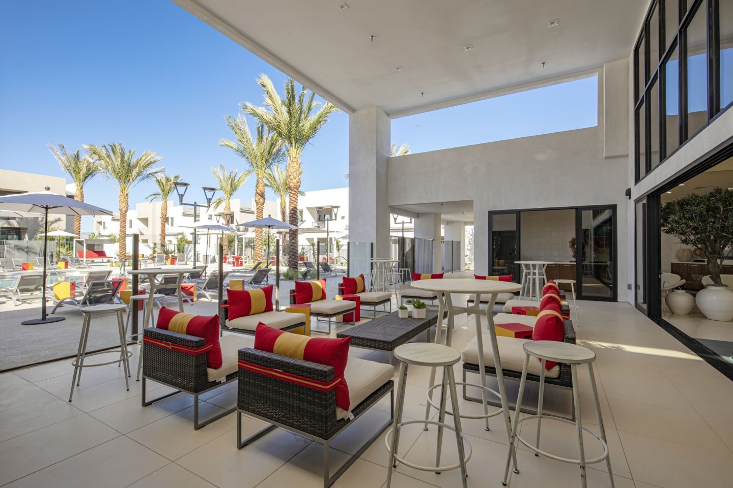Revolution luxury apt homes Image 4