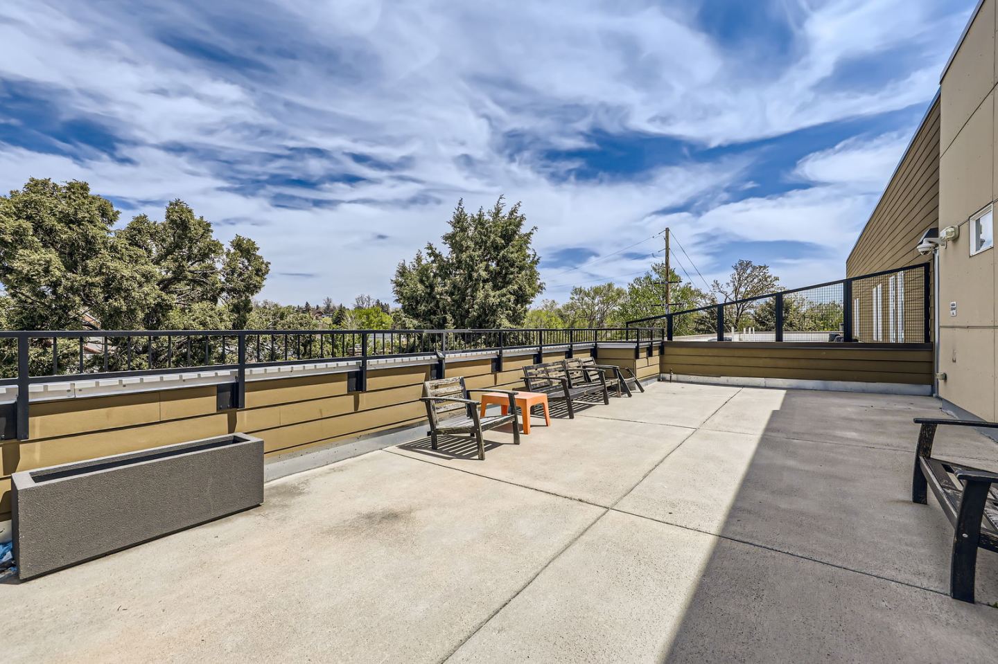 SloHi Flats Image 13