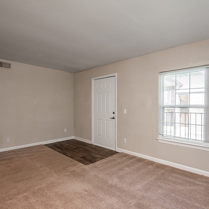 Central Pointe Apartment Homes Image 3