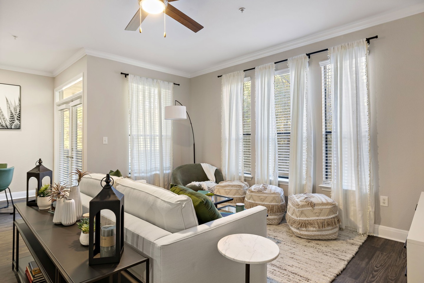 The Verandah Image 39
