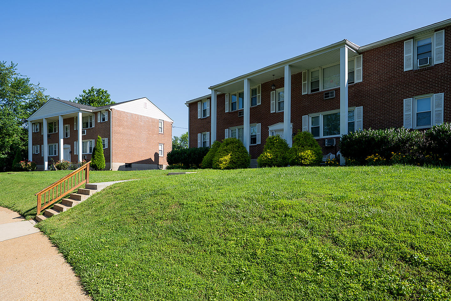 Larkwood Place Apartments Image 15