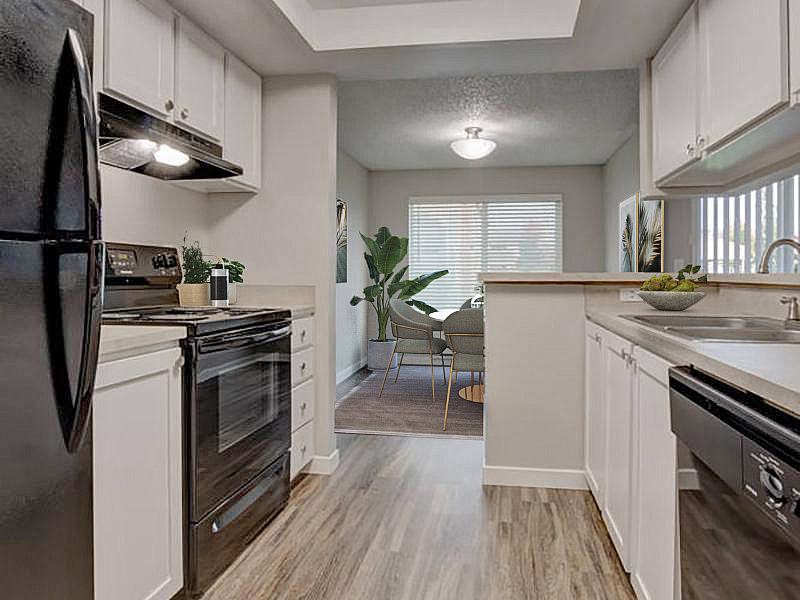 Pointe East Image 8