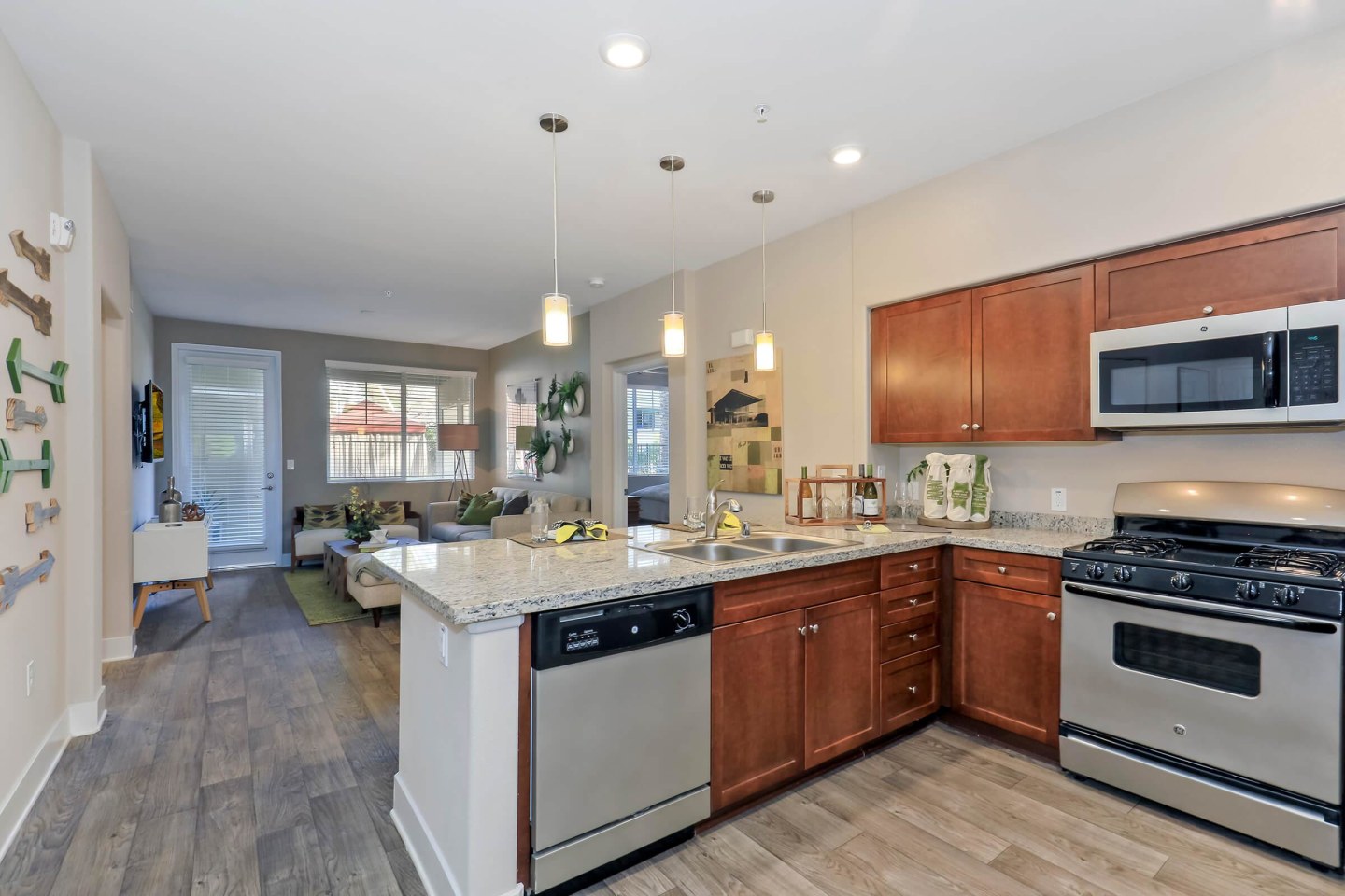 Sendero Gateway Apartment Homes Image 89