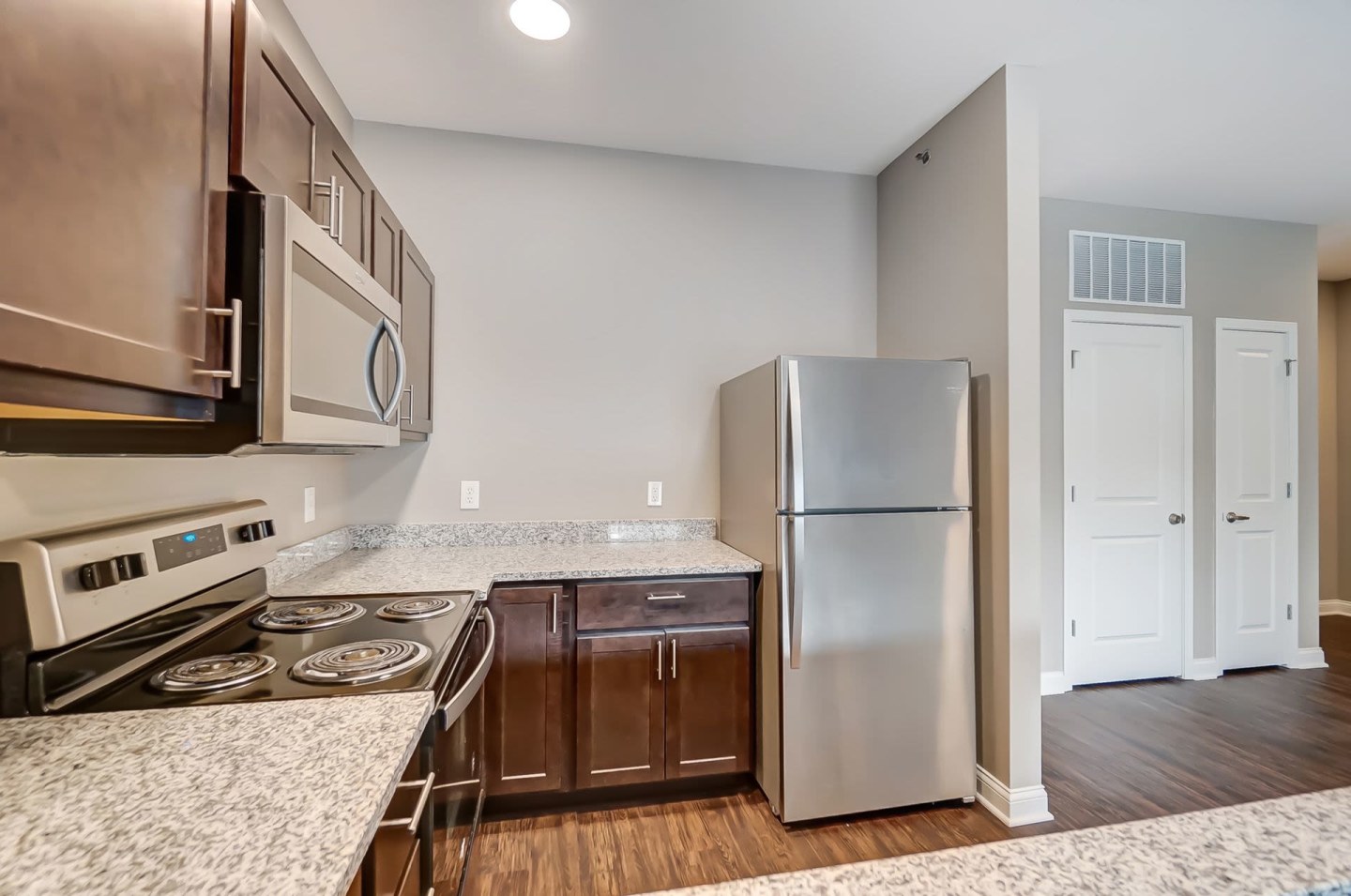 Premier Flats Image 33
