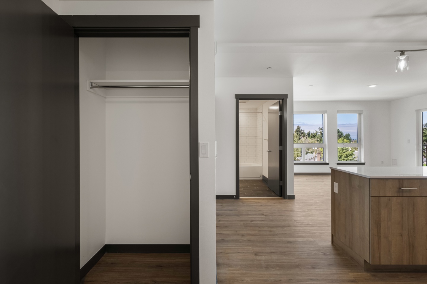 Elevation 16 Image 31