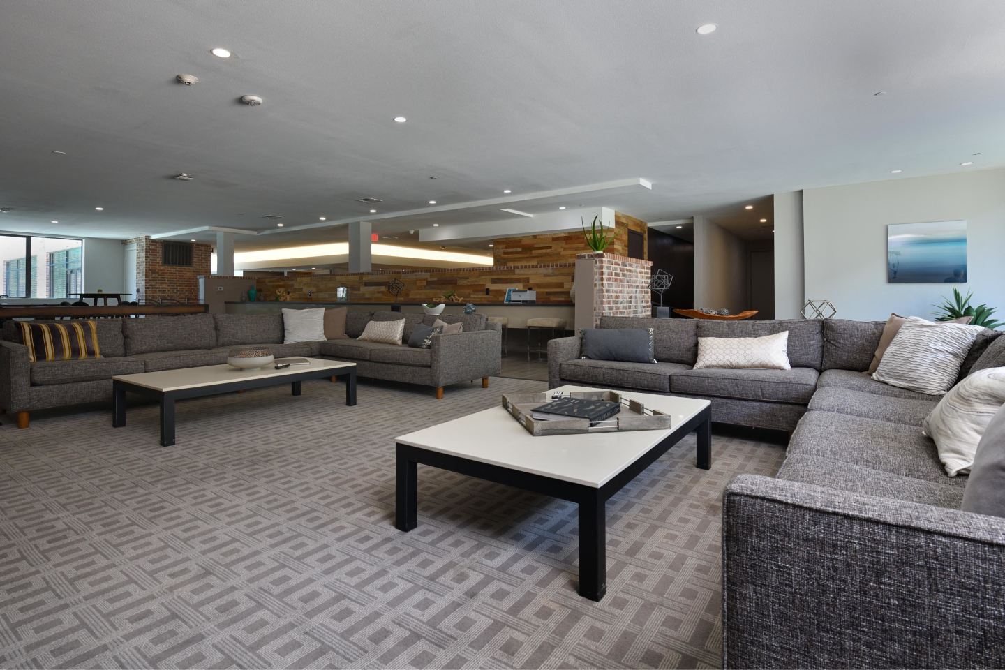 100 Park Image 56