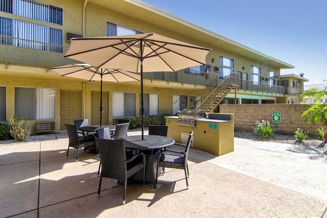 University Commons at Northridge Image 19