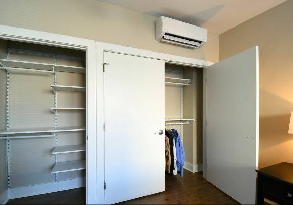 Embassy Tower Image 13