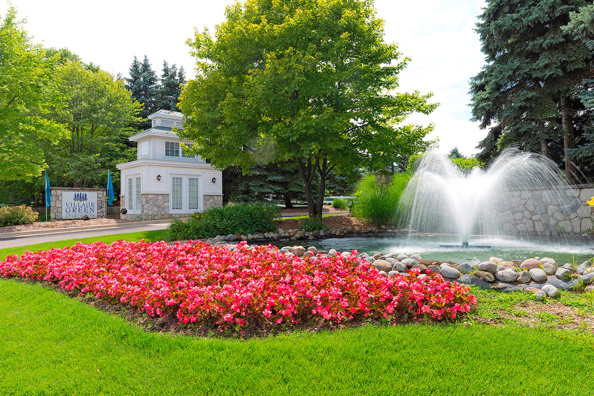 Village Green of Rochester Hills Image 7