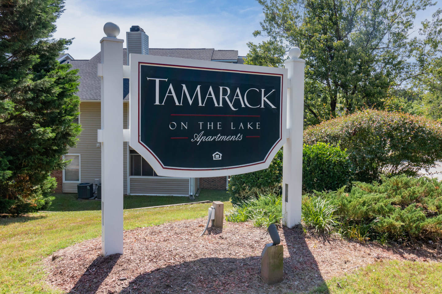 Tamarack on the Lake Image 22