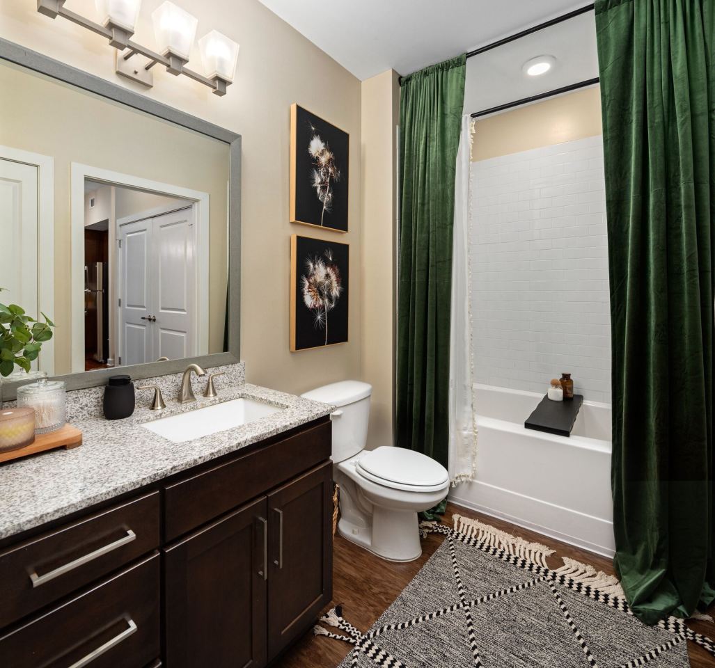 400 Belmont Image 14