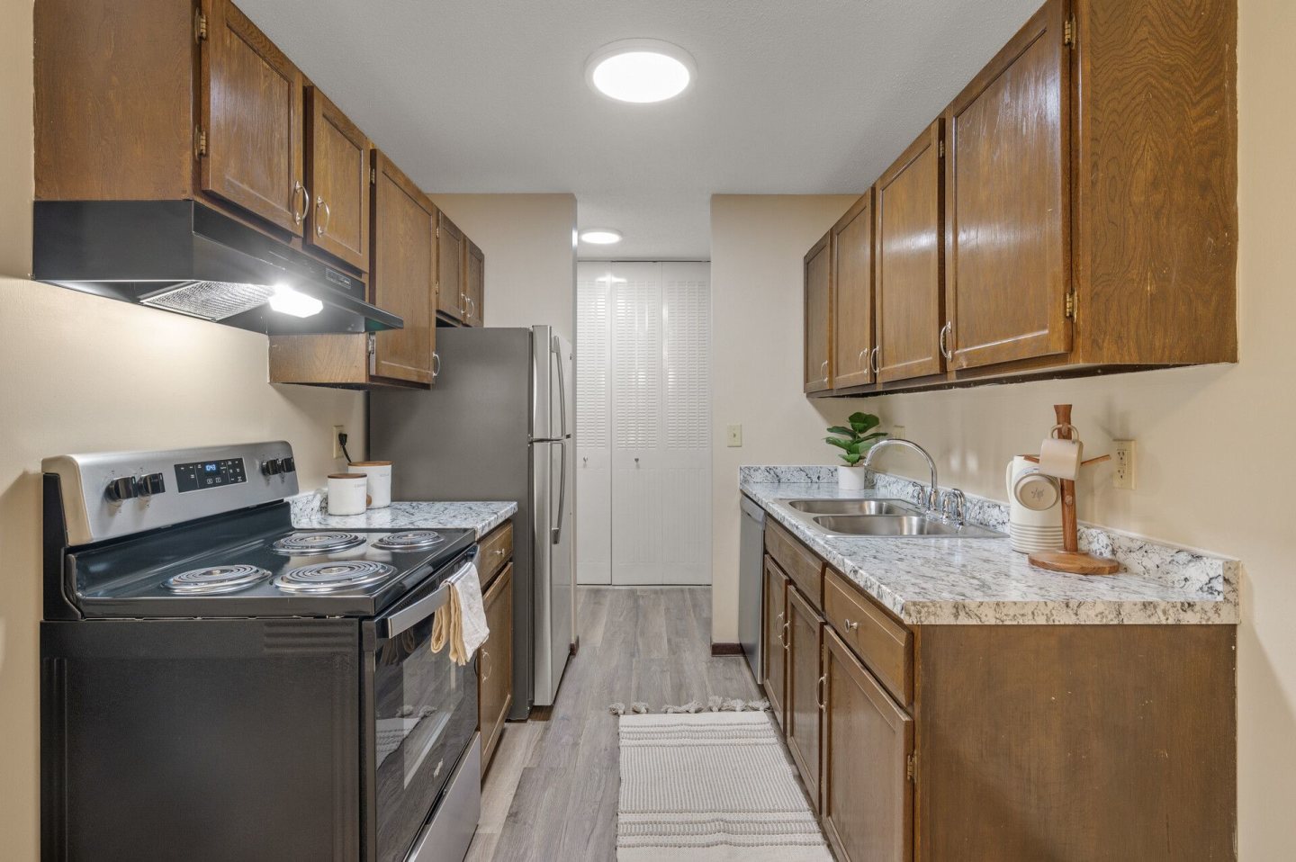 Eastgate Apartments Image 23