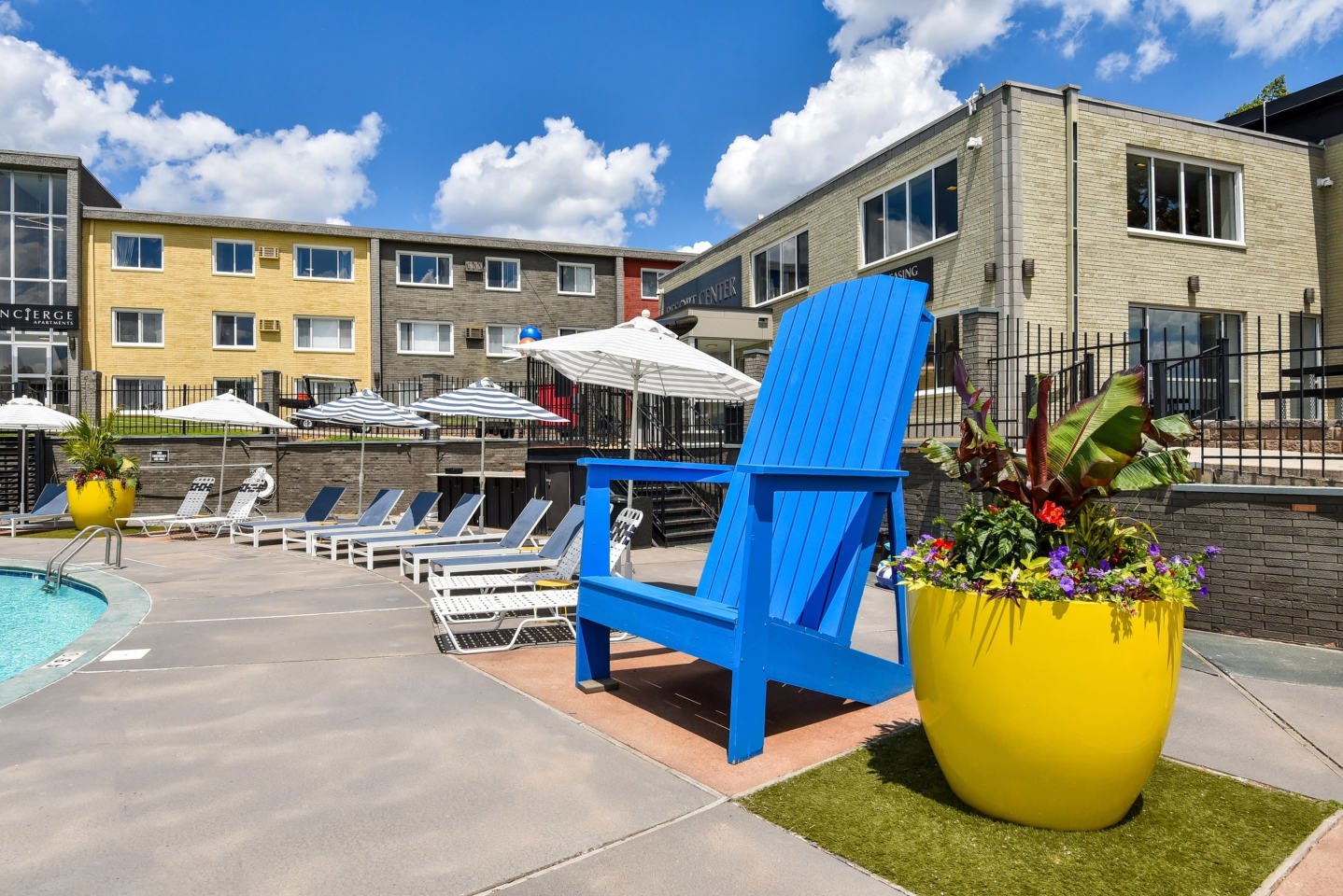 Concierge MN Apartments Image 7