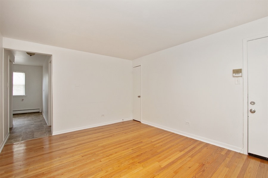8806 S Cottage Grove Ave Image 2