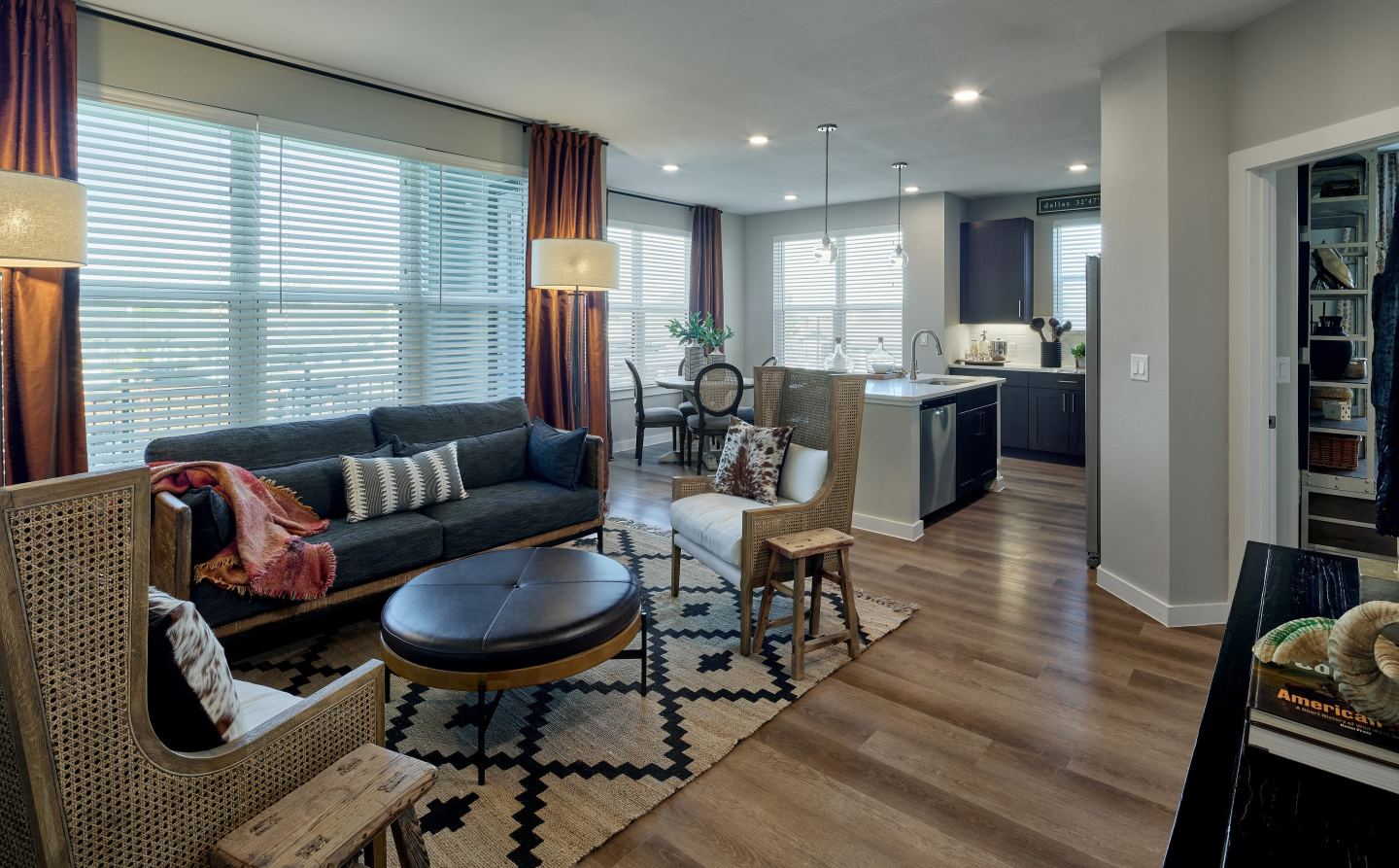 Avenida Carrollton Age 55+ Apartment Homes Image 8