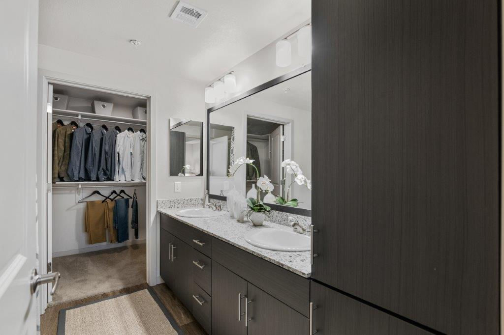 Palms Luxury Apartments Image 18