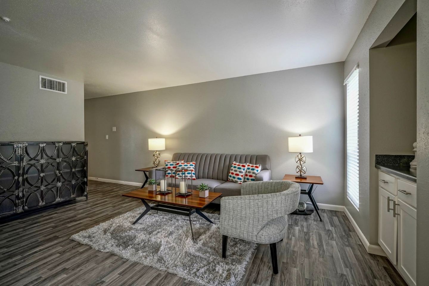 Silverado Apartments Image 19