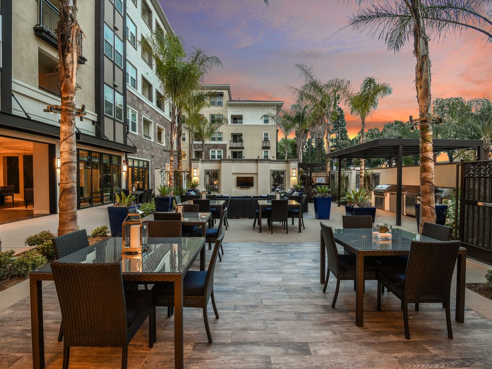 Avalon Cerritos Image 20
