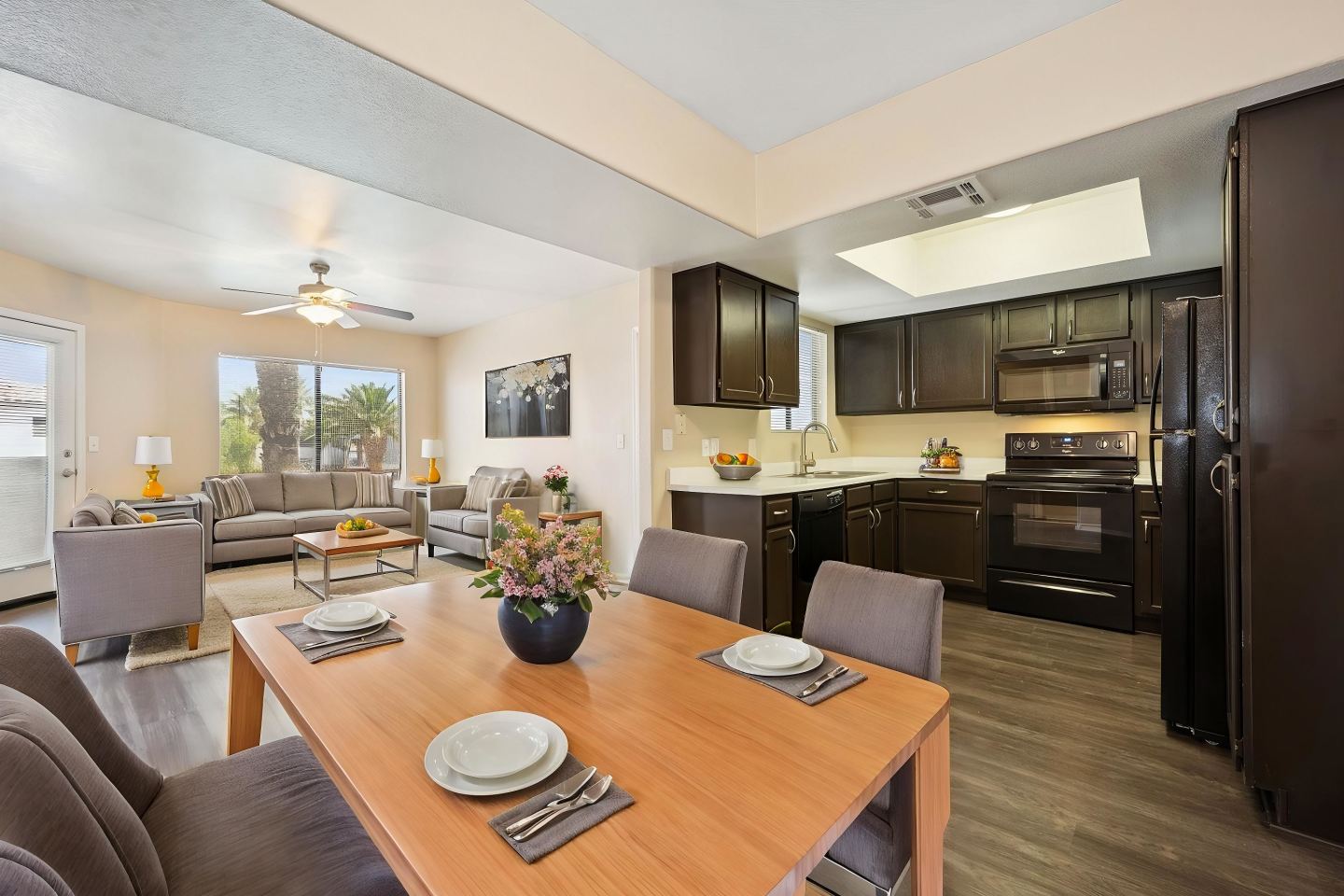 Sonoran Apartments Image 4